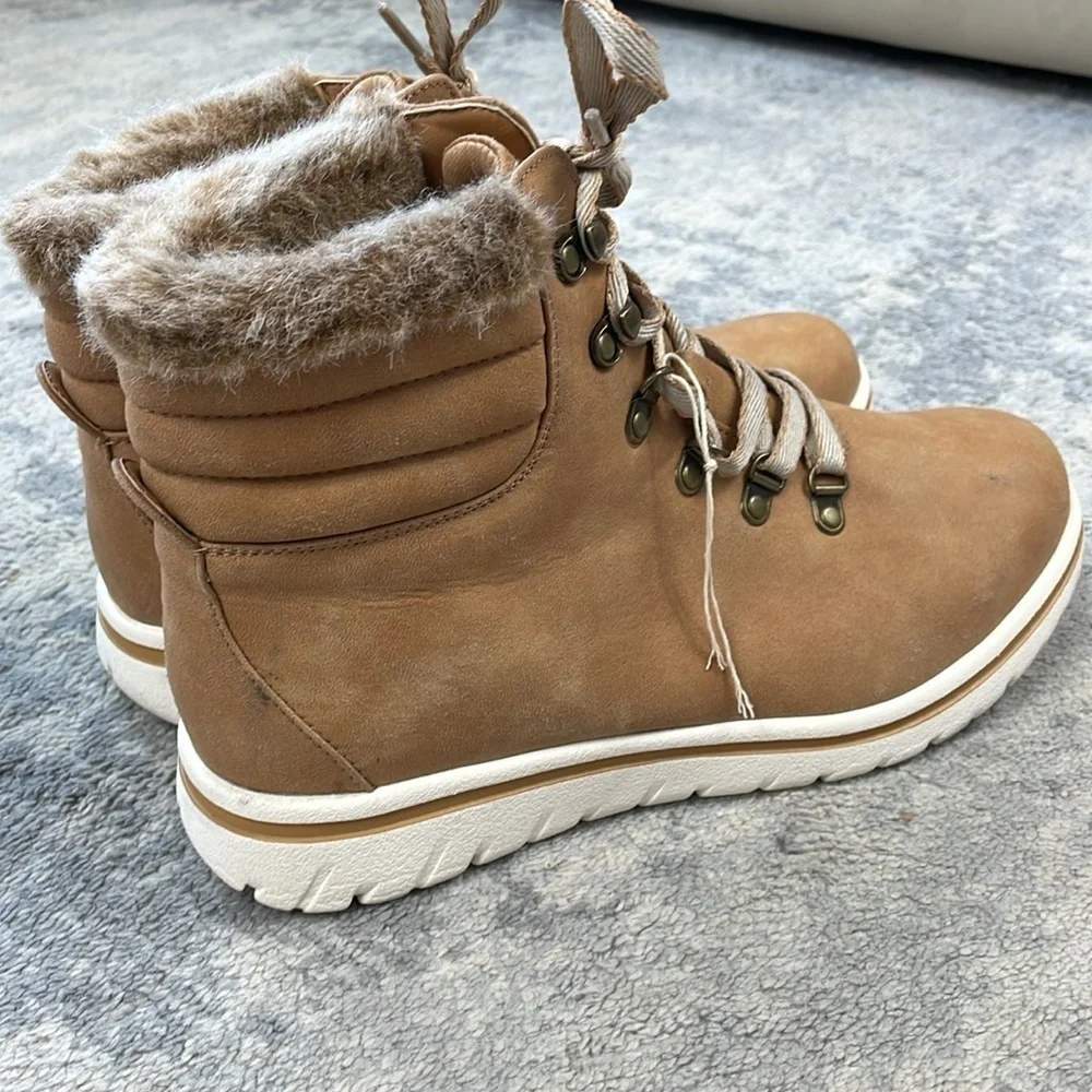 Cliffs by White Mountain Hallett Ankle Boot Bootie Hiking Winter Tan Sz 11W